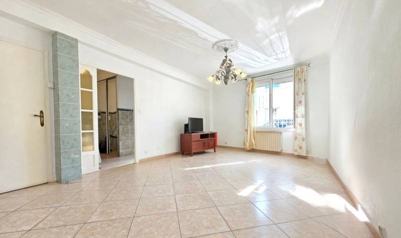 Maison des années 30 intégrant quatre chambres à vendre à La Seyne, Rue Isnard
