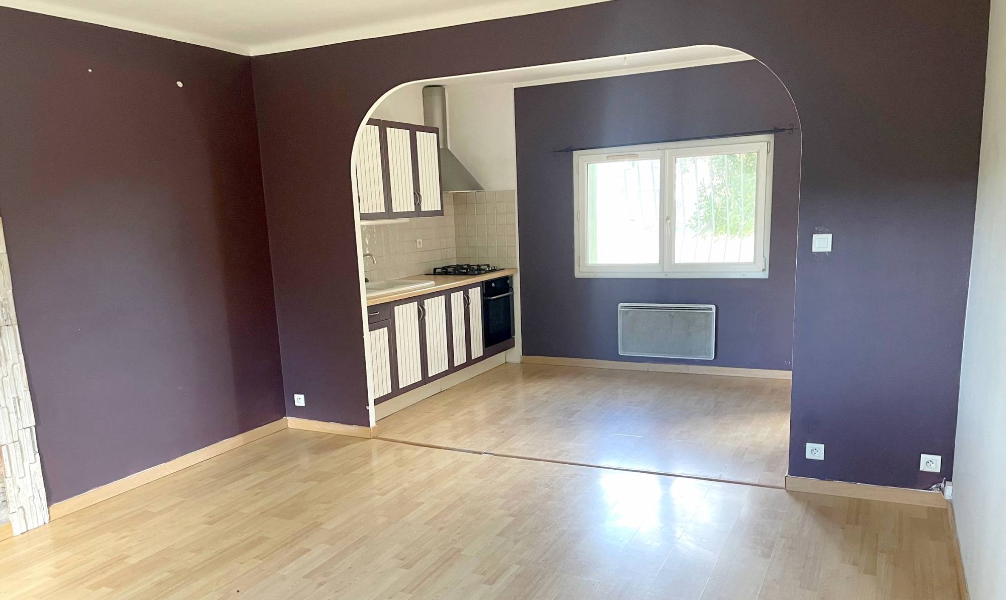 Bas de villa d'un pavillon datant de 1966, qui se trouve Chemin de Brémond à La Seyne-sur-Mer