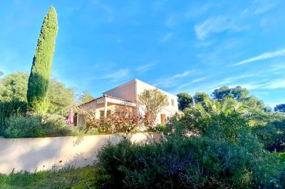 Notre zone d'activité pour ce service Vente de maison avec piscine et vue mer