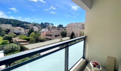 Notre zone d'activité pour ce service Appartement de 3 pièces avec garage ou box en sous-sol à la vente