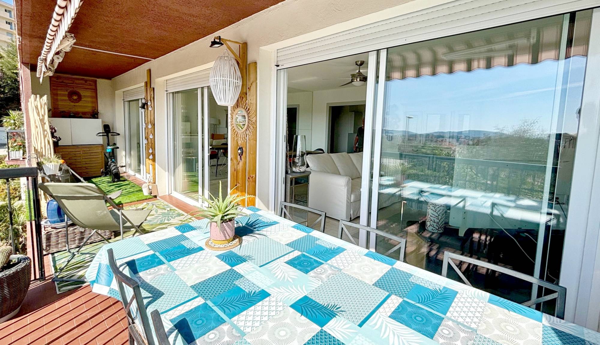 Appartement avec terrasse à vendre quartier Bas Faron à Toulon