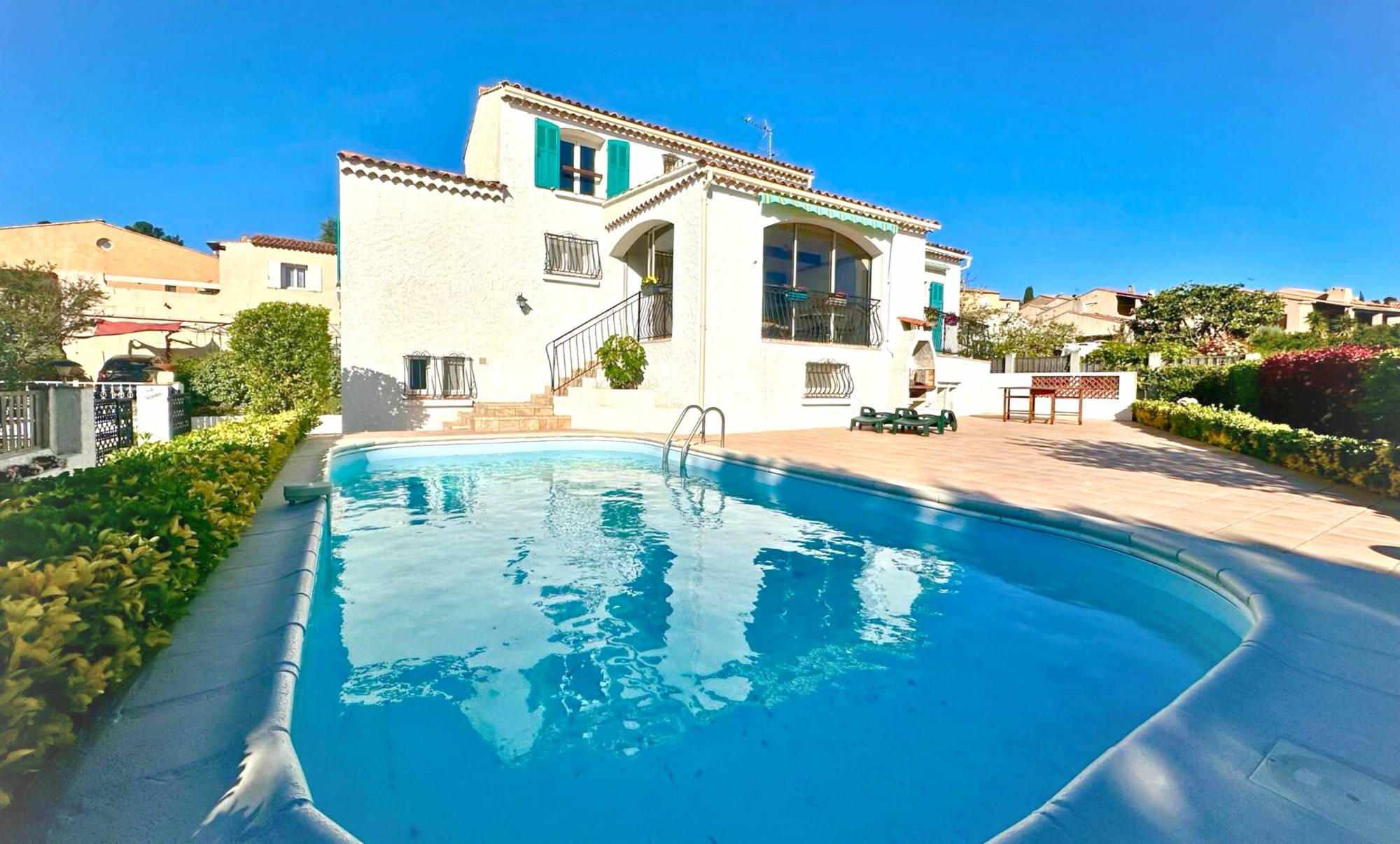 Villa provençale avec piscine à vendre quartier de la Guicharde à Sanary