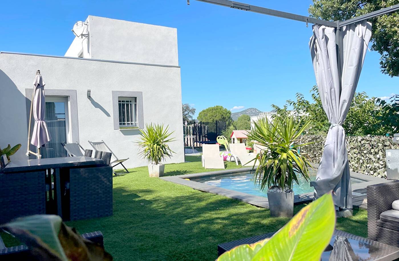Maison contemporaine avec piscine à vendre à La Seyne, quartier Léry