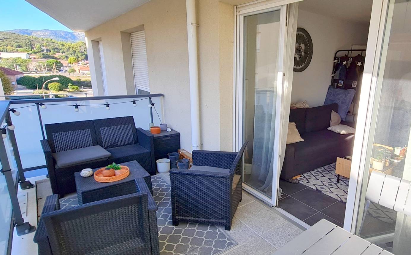 Appartement 2 pièces avec terrasse à vendre dans la résidence "Jardin Saint Exupéry"
