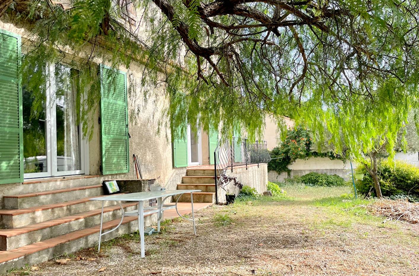 Bas de villa avec jardin privatif à vendre à La Seyne-sur-Mer