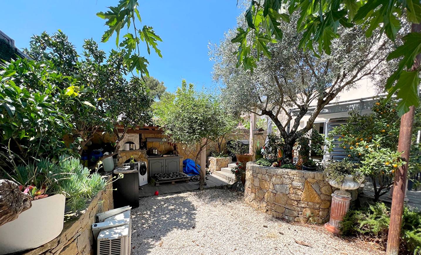 Maison 5 pièces avec jardin à vendre quartier Gai Versant à La Seyne