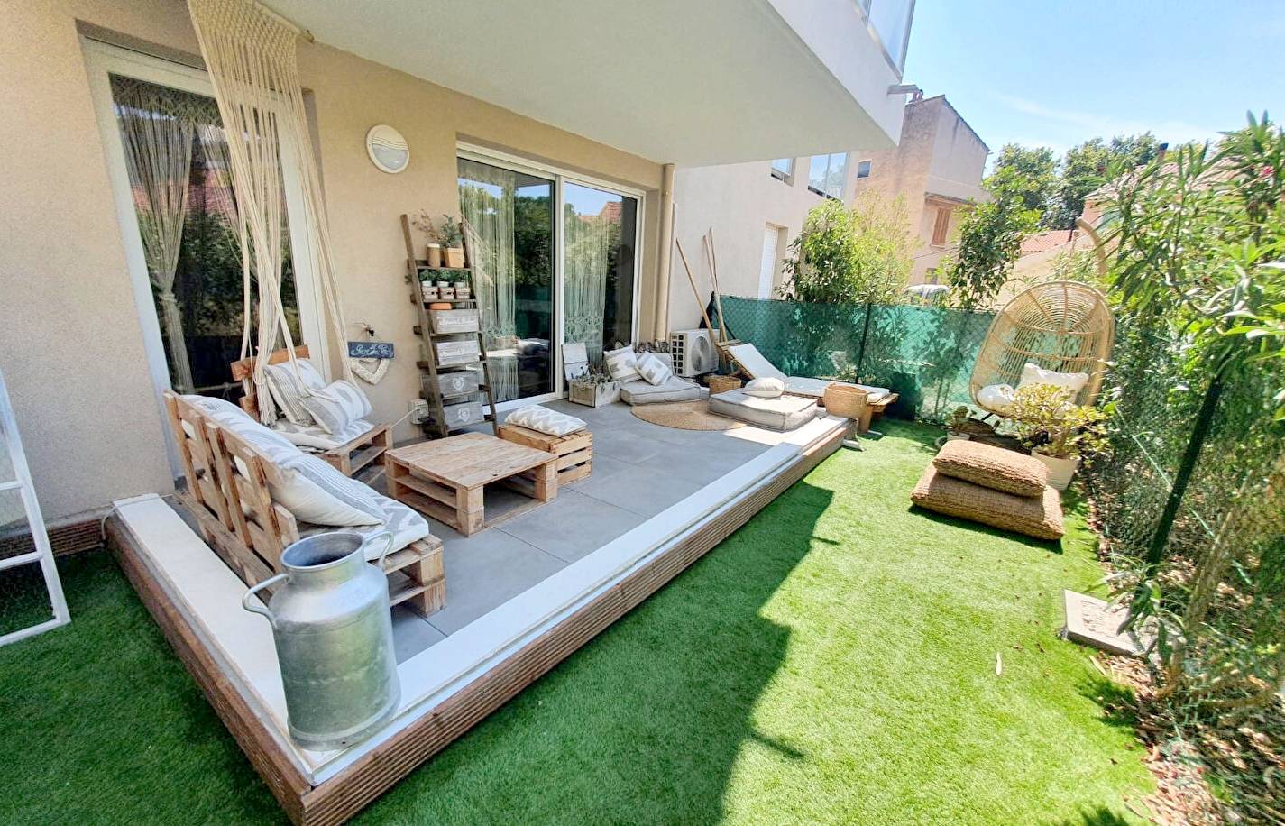 Appartement en rez-de-jardin à vendre à Toulon dans une résidence récente