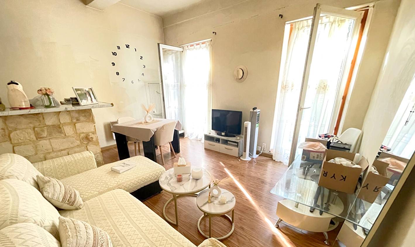 Appartement loué à vendre sur l'Avenue du XVe Corps à Toulon
