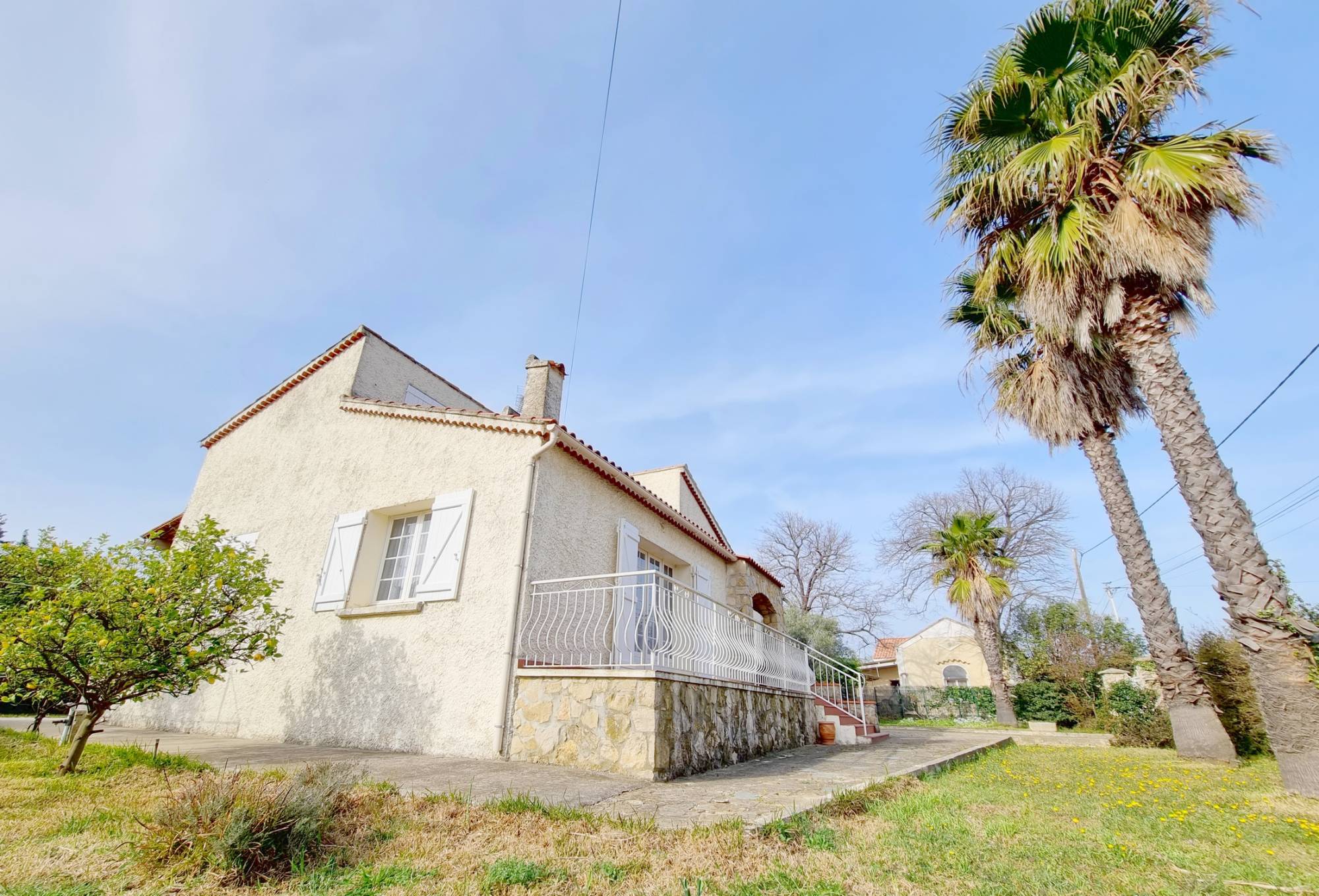 Maison familiale avec terrain à vendre quartier Fabregas à La Seyne