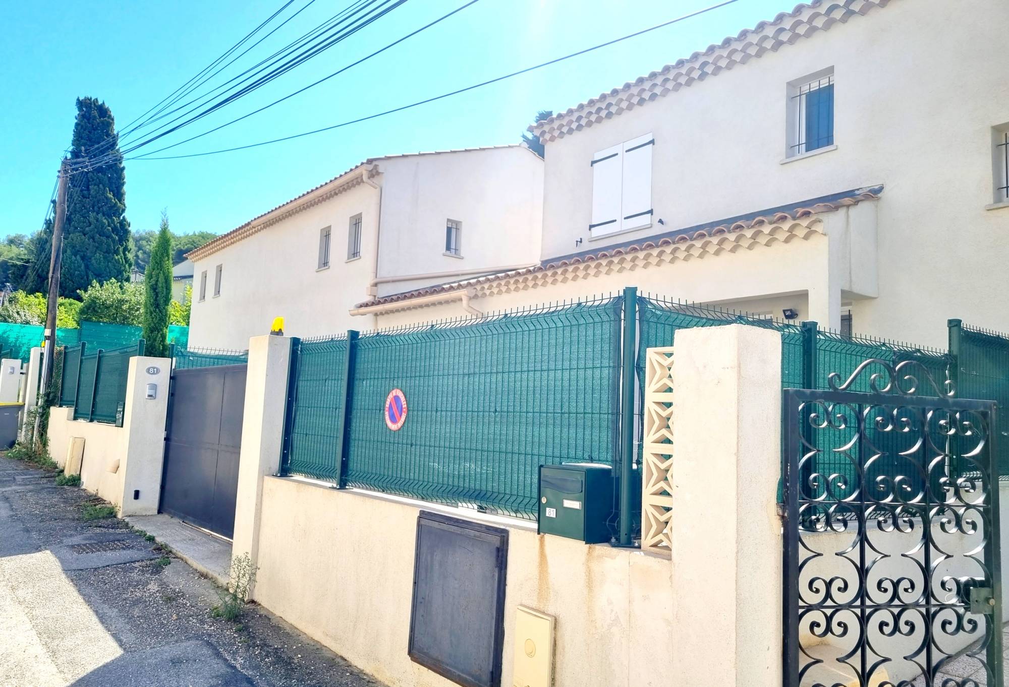 Maison moderne avec garage et jardin à vendre à La Seyne-sur-Mer