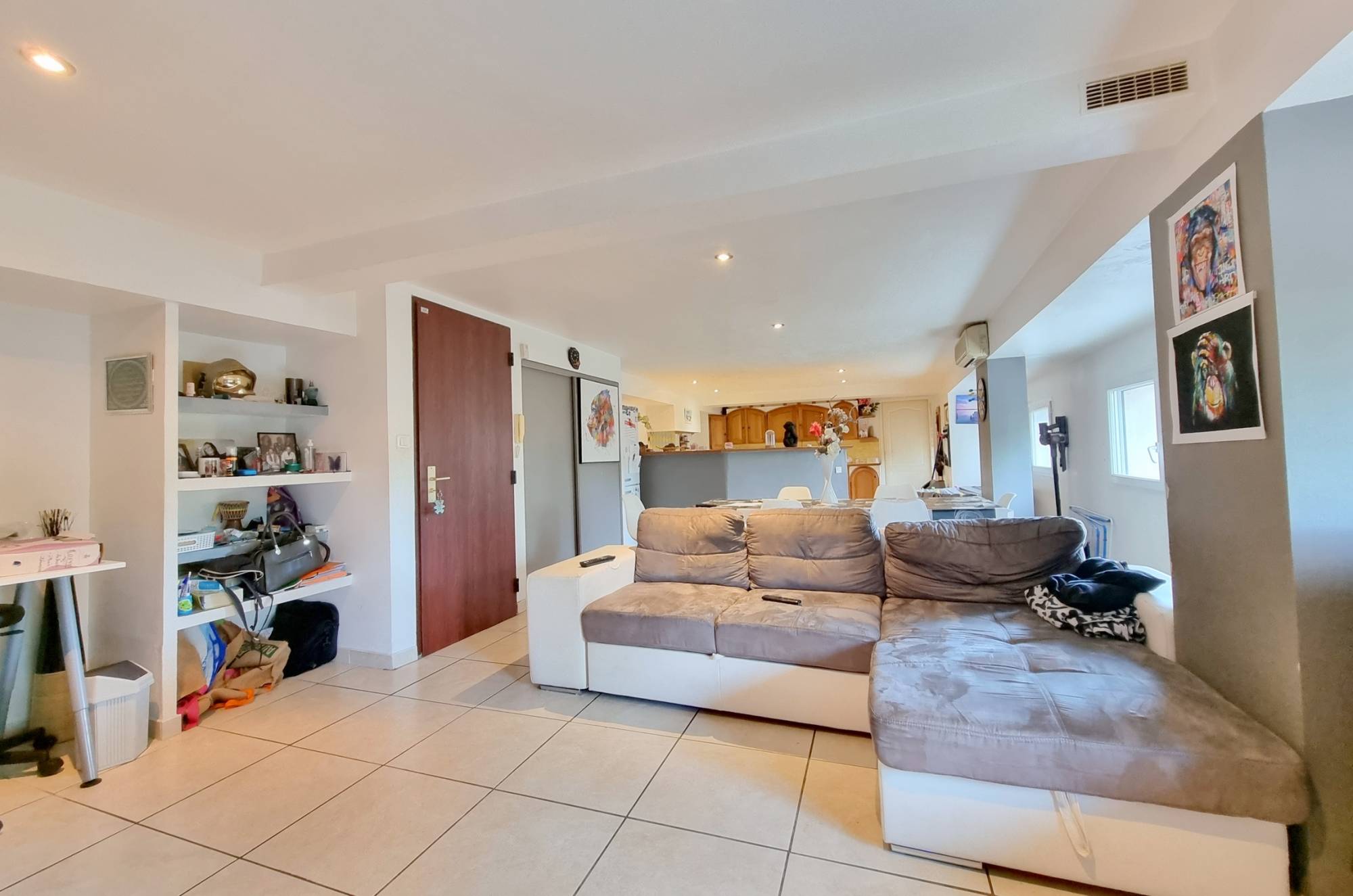 Appartement extraordinairement volumineux à vendre à La Seyne-sur-Mer 
