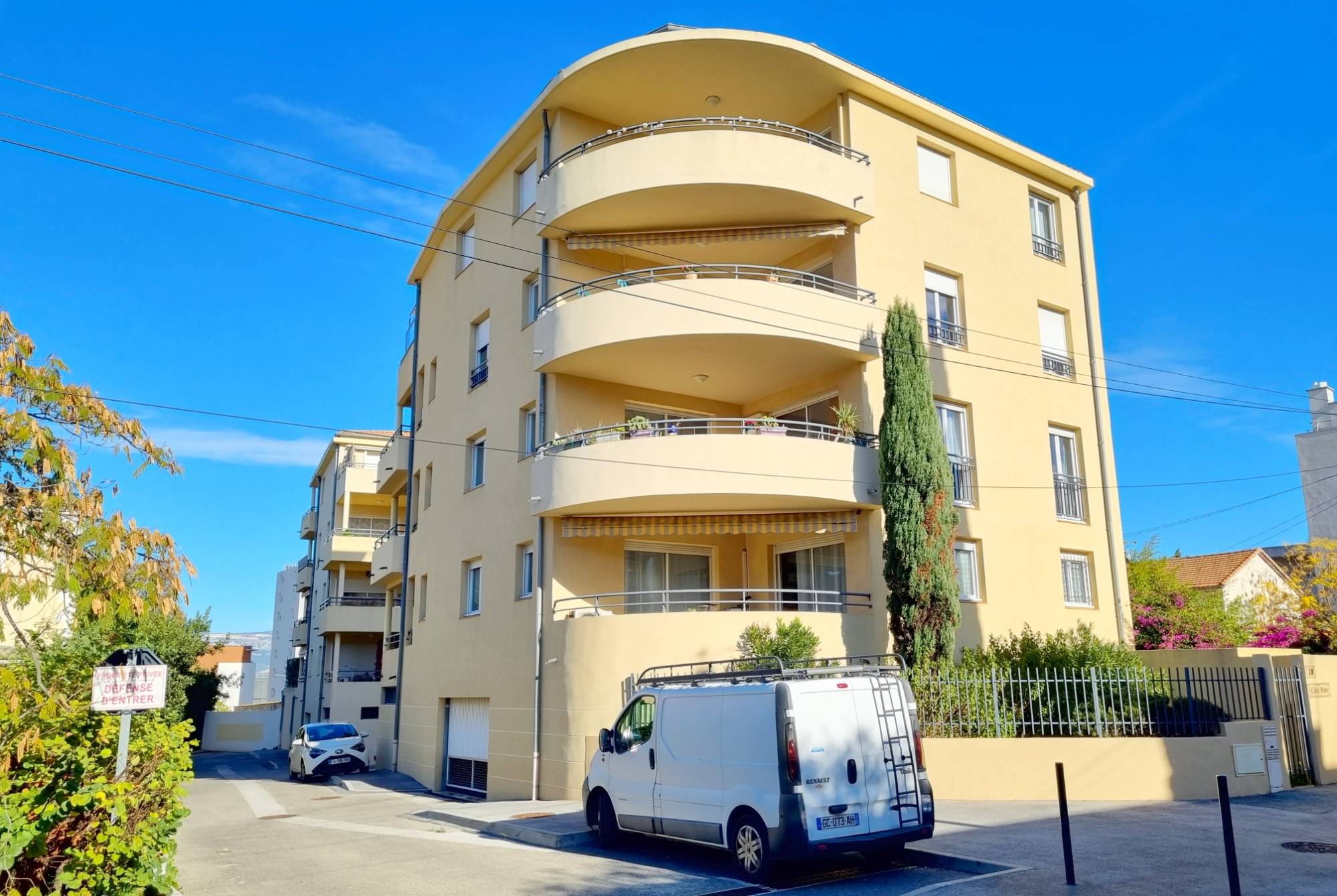 Grand appartement 3 pièces avec parking privatif à vendre Avenue Esprit Armando à La Seyne-sur-Mer