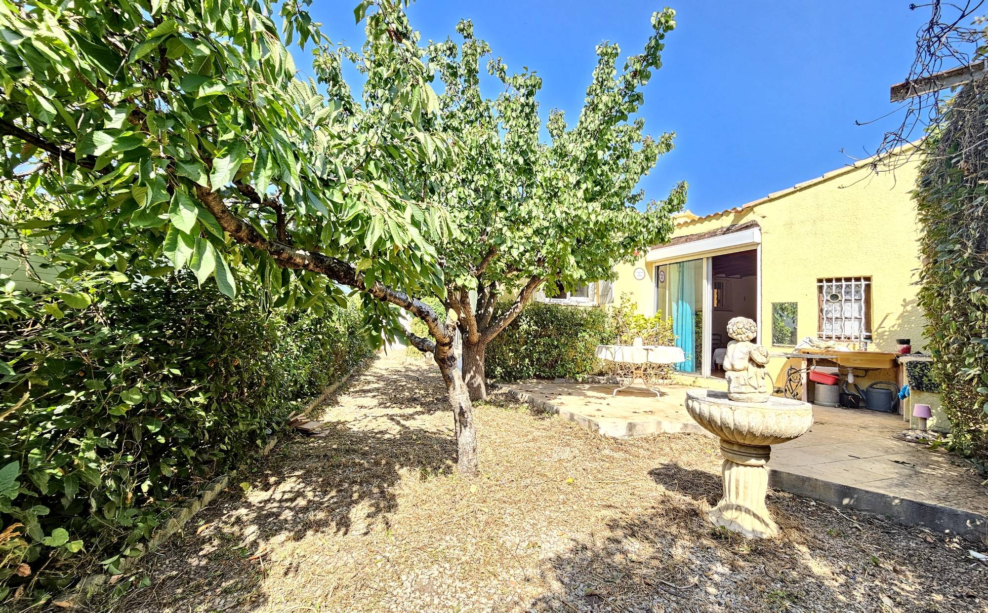 Maison 3 pièces avec jardin à vendre quartier de la Plaine du Roy à Sanary-sur-Mer
