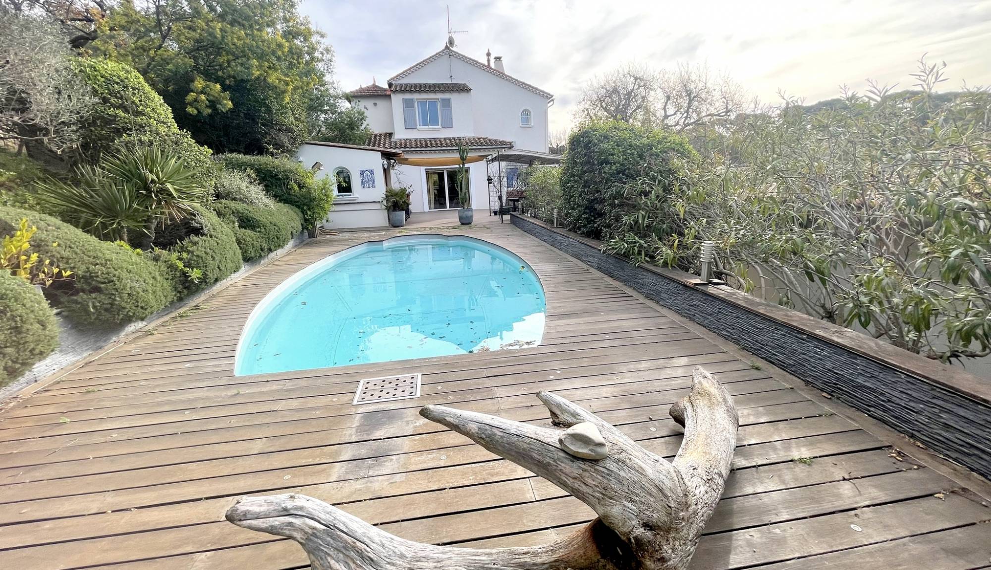 Villa bourgeoise avec piscine à vendre Chemin de l'Evescat à La Seyne-sur-Mer