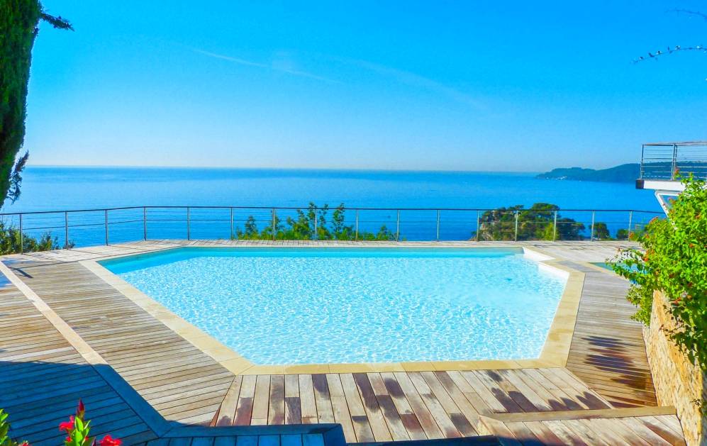 Résidence prestigieuse avec piscine et vue mer panoramique