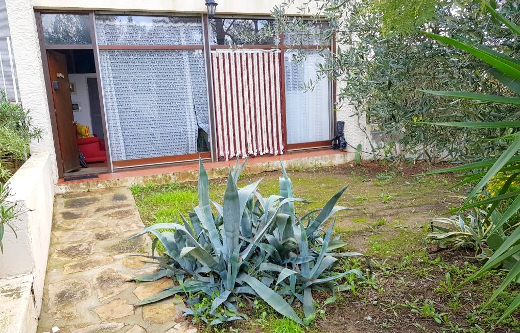 Appartement avec jardinet à vendre à Saint-Mandrier