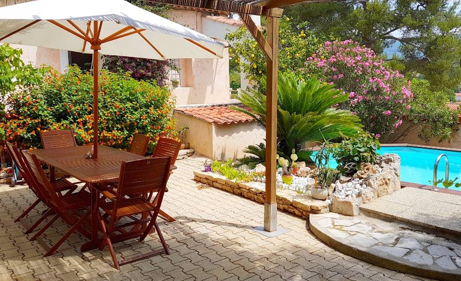 Villa avec piscine à vendre dans une impasse au calme à Toulon 