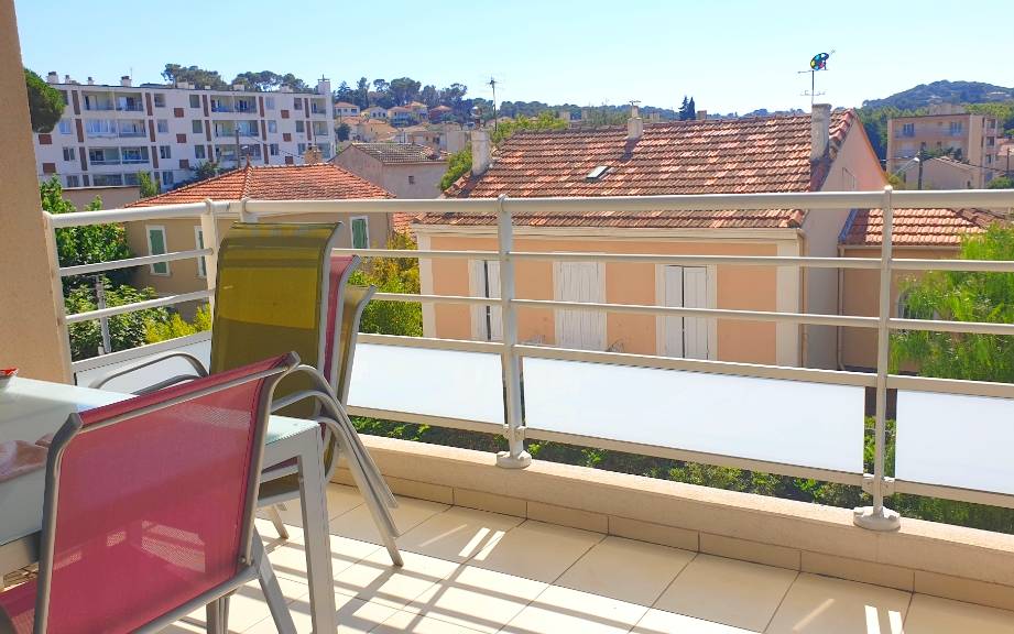 Appartement F2 avec terrasse à vendre sur Général Carmille à La Seyne