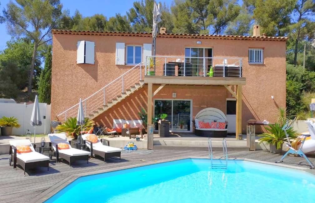Villa provençale avec piscine à vendre dans le quartier de Barban