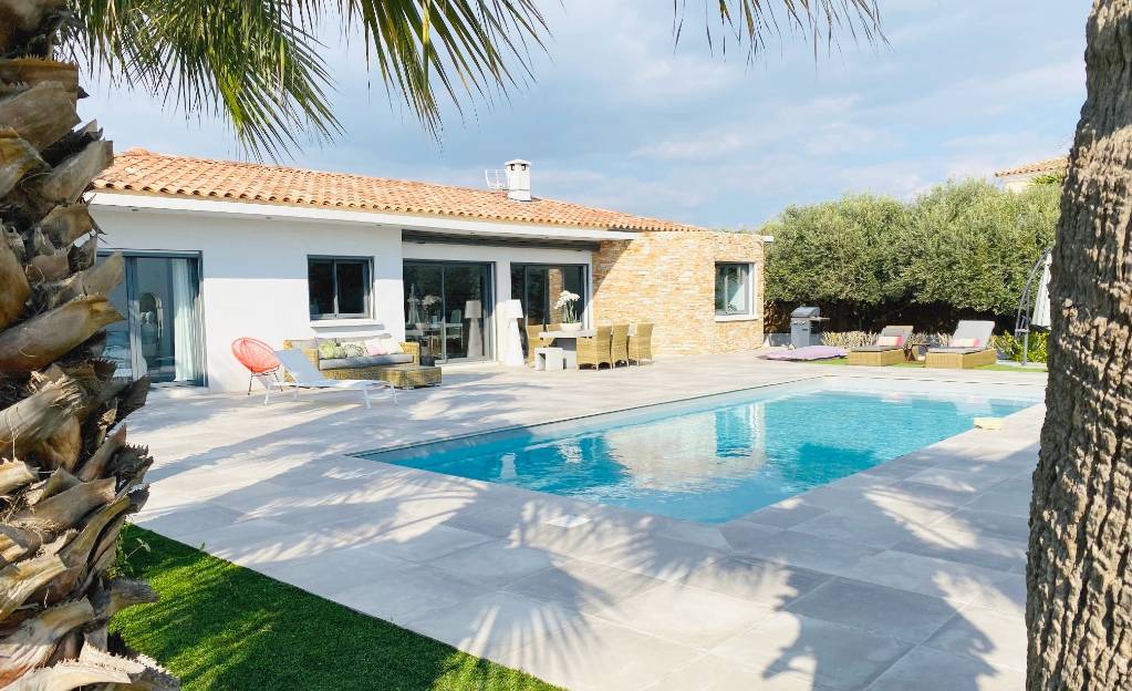 Villa avec piscine et pool house à vendre à la Crau