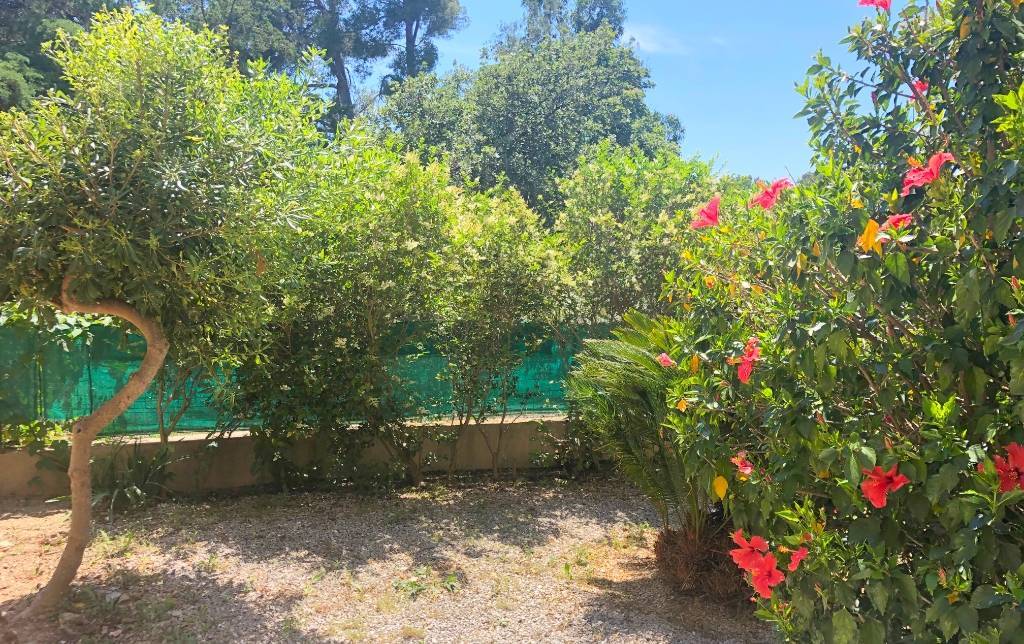 Rez-de-jardin F2 à vendre quartier Tamaris à La Seyne