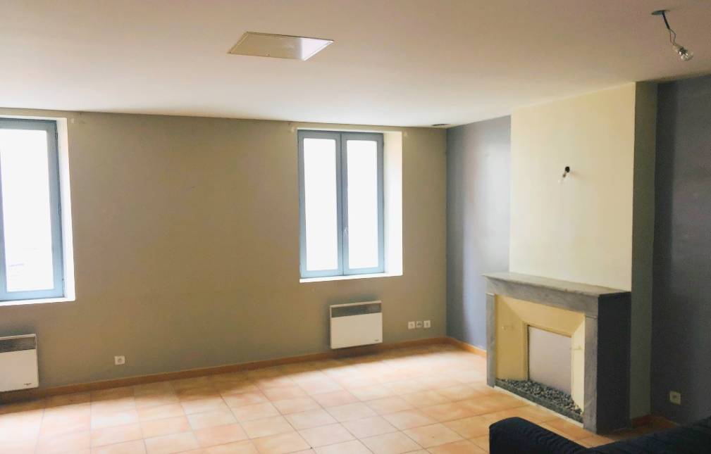 Appartement T4 rénové à vendre rue Gambetta à Ollioules