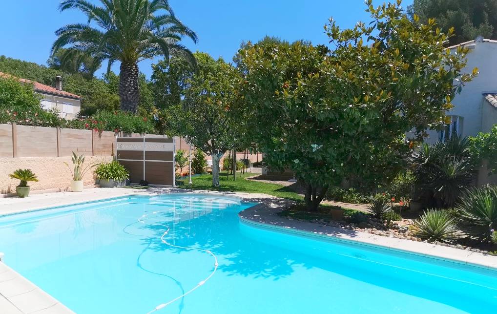 Villa luxueuse à vendre à Sanary-sur-Mer
