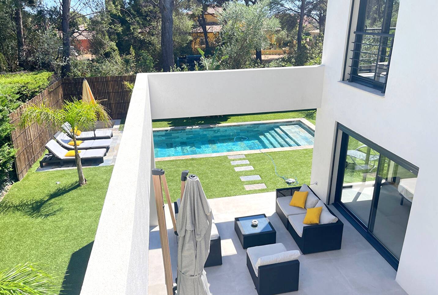 Villa néo-contemporaine avec piscine à vendre à Sanary