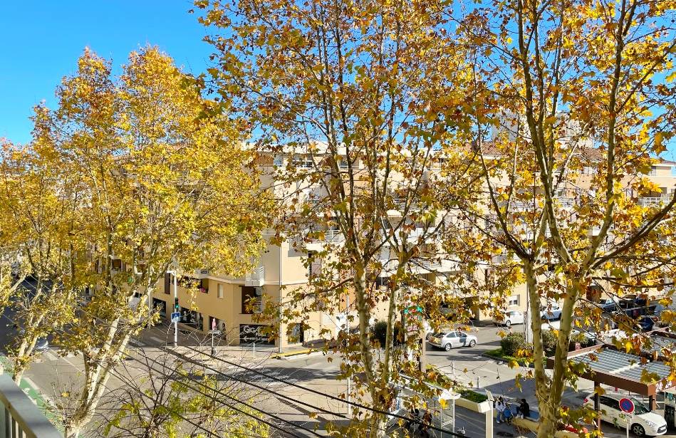 Appartement à rénover à vendre Avenue Aristide Briand à Toulon