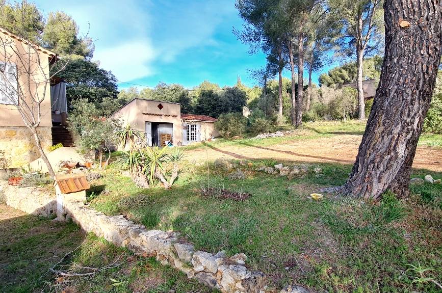 Villa de deux appartements à vendre Ancien Chemin de Toulon à Sanary