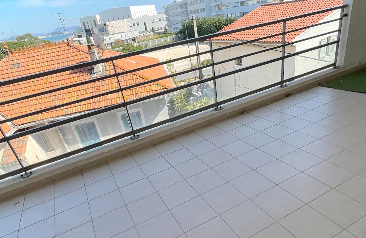 Appartement avec vue mer à vendre quartier Gai Versant à La Seyne-sur-Mer