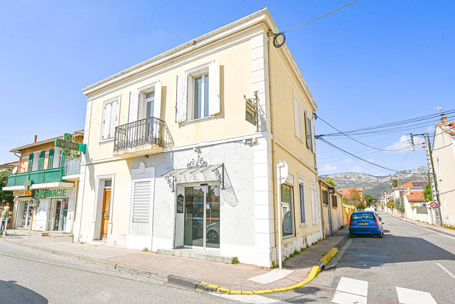 Maison de ville des années 40 à vendre à Toulon, quartier de l'Escaillon