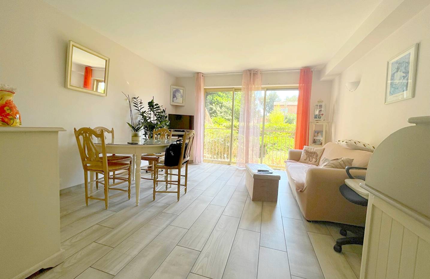Appartement en rez-de-chaussée rénové à vendre Chemin Aimé Genoud à La Seyne-sur-Mer